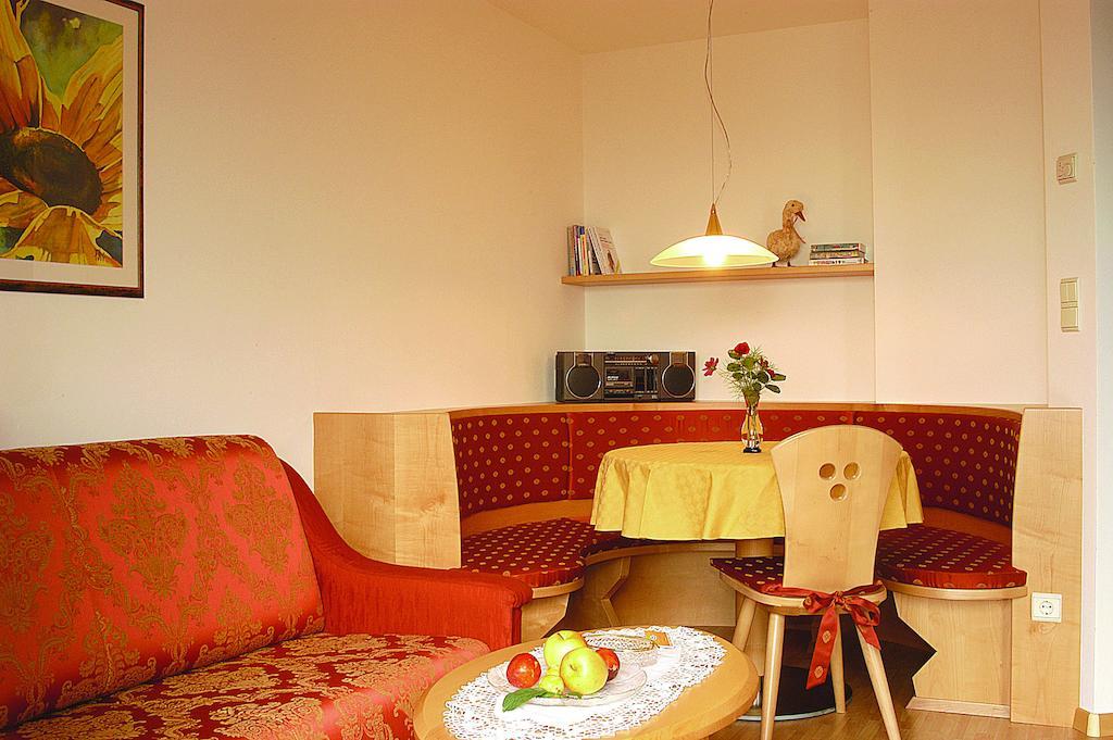 Garni Lichtenberg Guest House Lagundo Rom bilde
