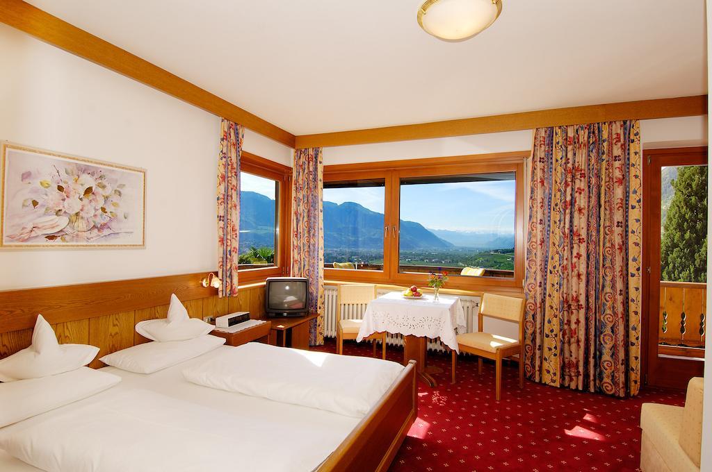 Garni Lichtenberg Guest House Lagundo Rom bilde